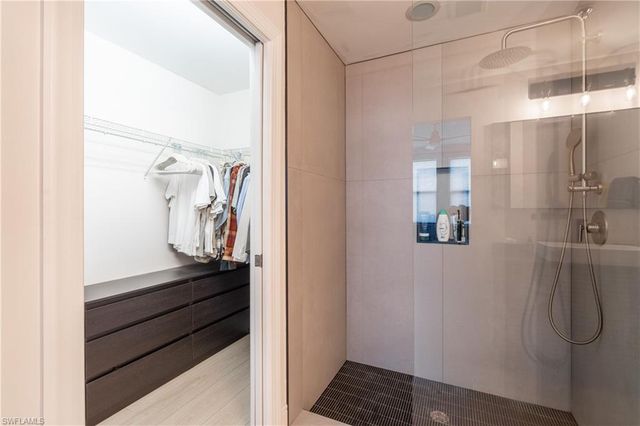 15126 Palmer Lake CIR # 101, Naples, FL 34109