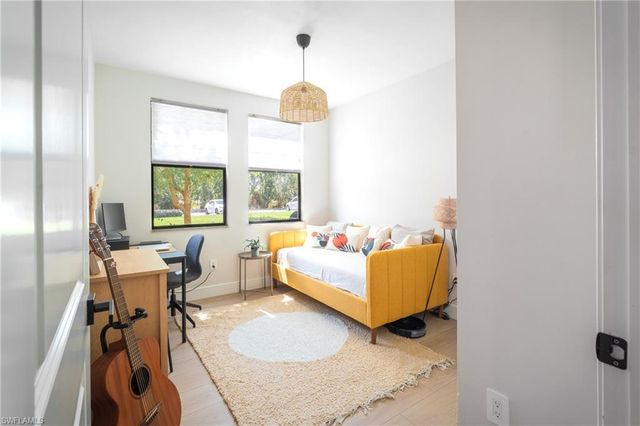 15126 Palmer Lake CIR # 101, Naples, FL 34109