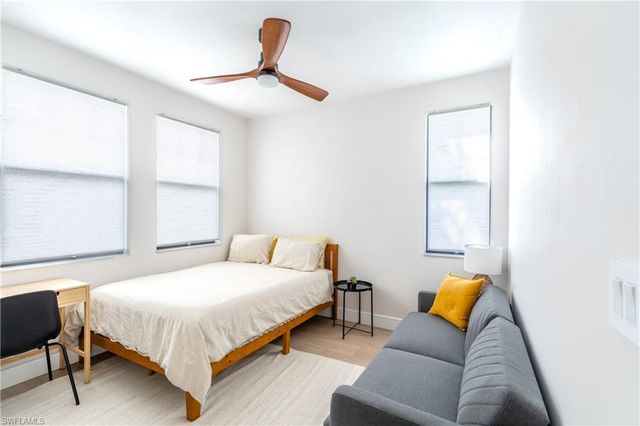 15126 Palmer Lake CIR # 101, Naples, FL 34109