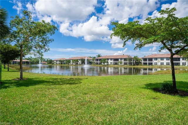 15126 Palmer Lake CIR # 101, Naples, FL 34109