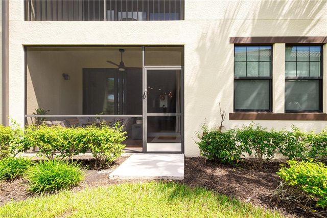 15126 Palmer Lake CIR # 101, Naples, FL 34109