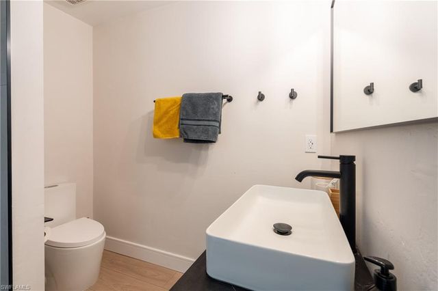 15126 Palmer Lake CIR # 101, Naples, FL 34109