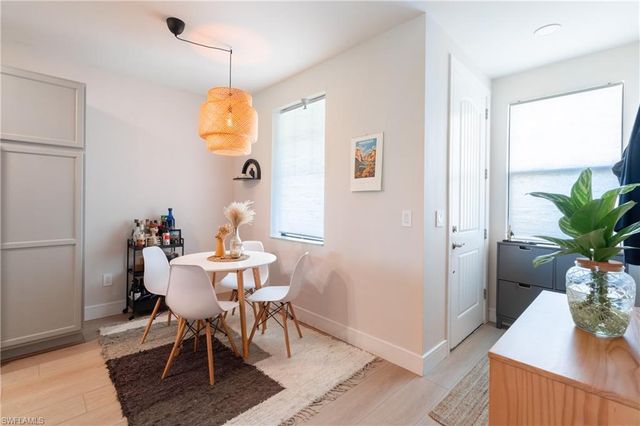 15126 Palmer Lake CIR # 101, Naples, FL 34109