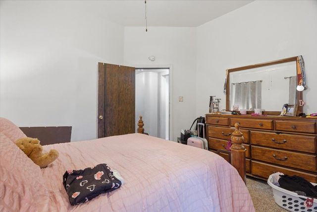 15 Division STREET, Crafton, PA 15205