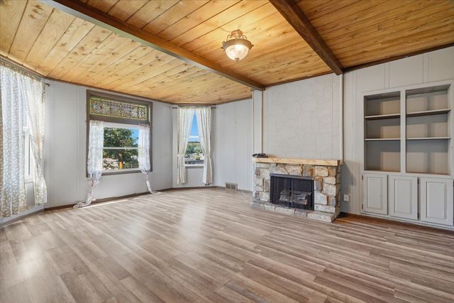 15 Division STREET, Crafton, PA 15205