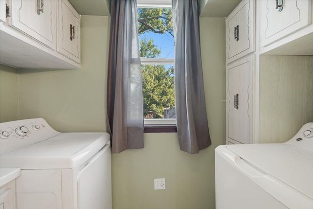 15 Division STREET, Crafton, PA 15205