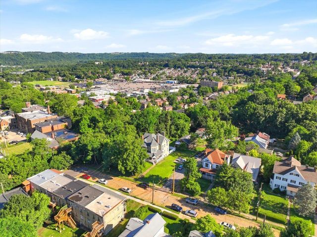 15 Division STREET, Crafton, PA 15205