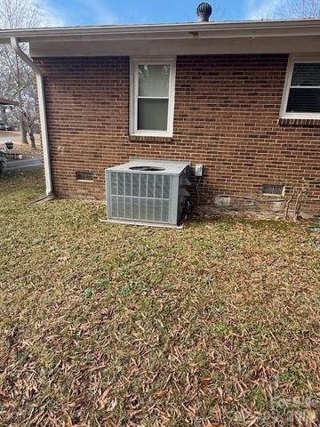 3528 Merrill Place, Charlotte, NC 28216