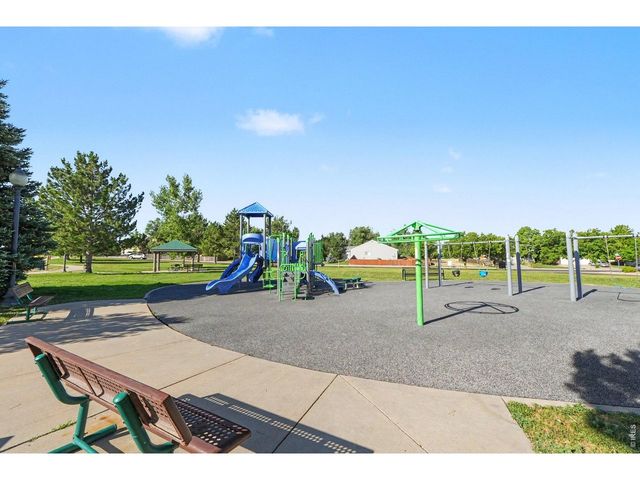 5399 Wolf Ct, Longmont, CO 80504