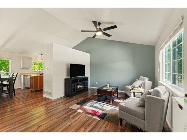 5399 Wolf Ct, Longmont, CO 80504