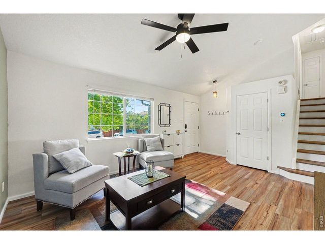 5399 Wolf Ct, Longmont, CO 80504
