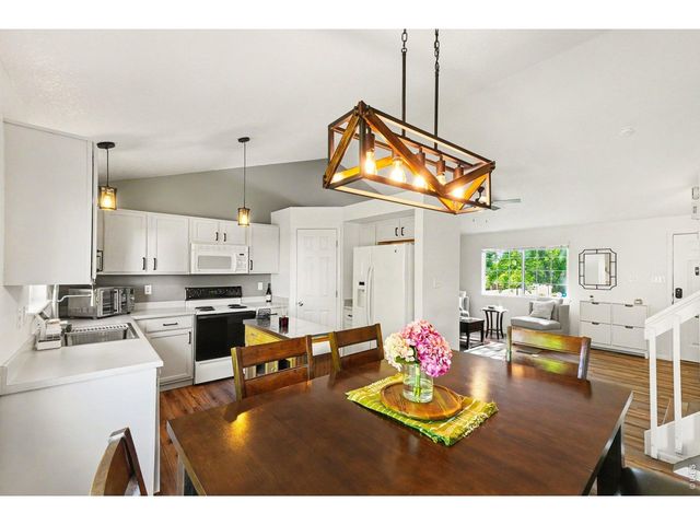5399 Wolf Ct, Longmont, CO 80504