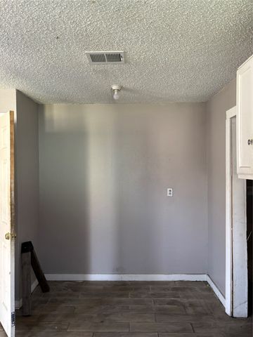 236 County Road 4870, Newark, TX 76071
