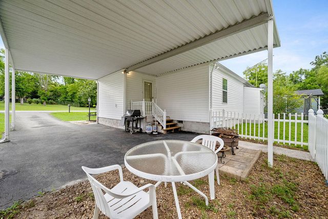208 Gracie Avenue, Fort Oglethorpe, GA 30742