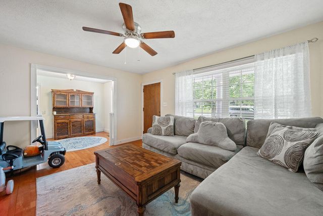 208 Gracie Avenue, Fort Oglethorpe, GA 30742