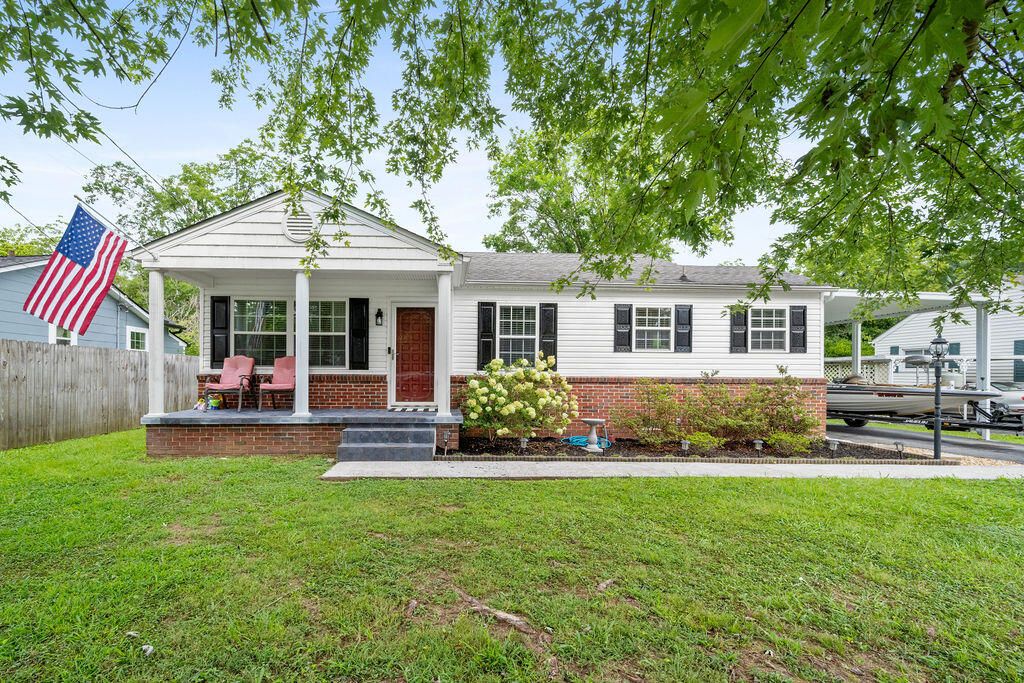 208 Gracie Avenue, Fort Oglethorpe, GA 30742