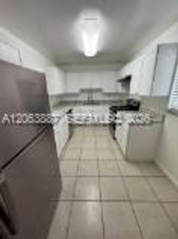 8461 Springtree Drive 104A, Sunrise, FL 33351