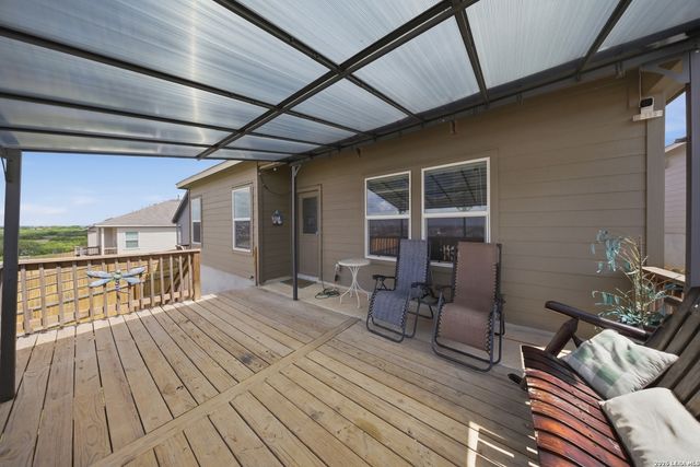 5432 CLOVES CV, St Hedwig, TX 78152