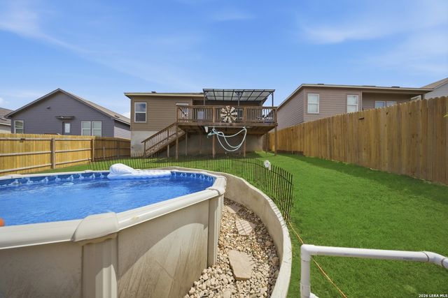 5432 CLOVES CV, St Hedwig, TX 78152