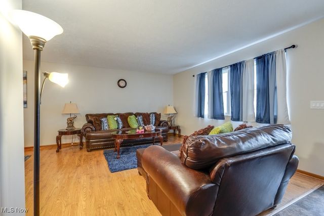 23707 Vera Street, Warrensville Heights, OH 44128