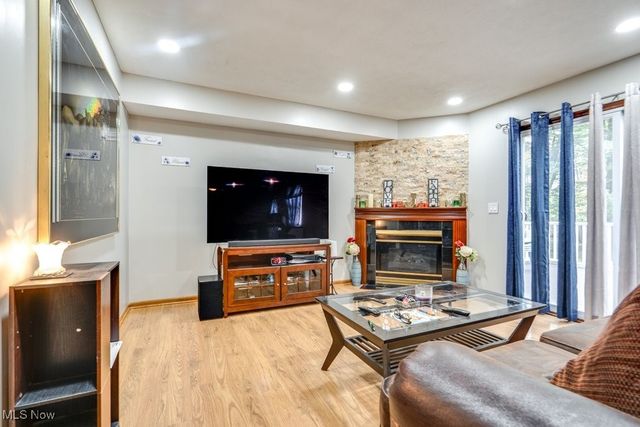 23707 Vera Street, Warrensville Heights, OH 44128