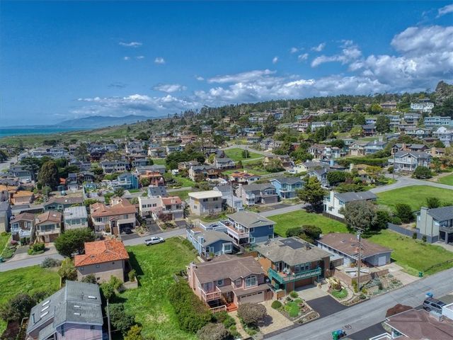 347 Ivar Street, Cambria, CA 93428