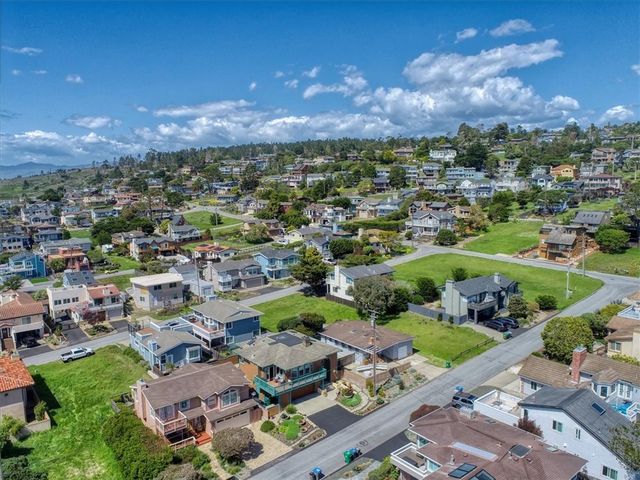347 Ivar Street, Cambria, CA 93428