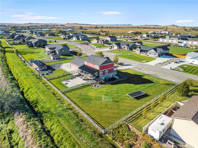 2720 Hummingbird WAY, Billings, MT 59105