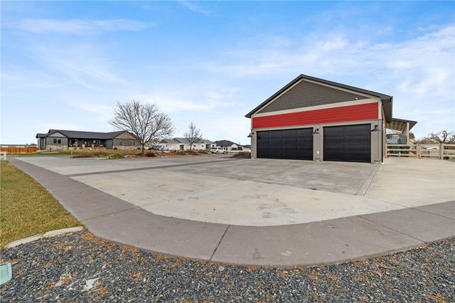 2720 Hummingbird WAY, Billings, MT 59105