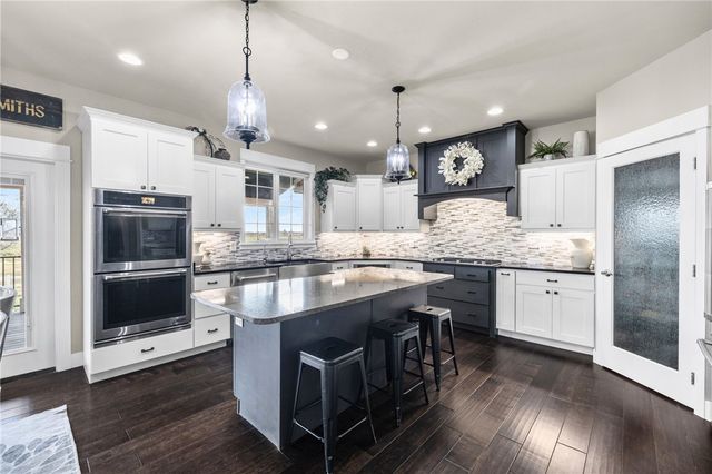 2720 Hummingbird WAY, Billings, MT 59105