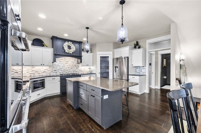 2720 Hummingbird WAY, Billings, MT 59105