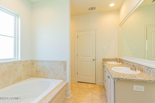 206 Safe Haven Drive, Carencro, LA 70520