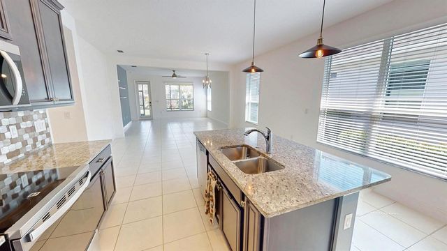 9828 SW Trumpet Tree Circle, Port St. Lucie, FL 34987