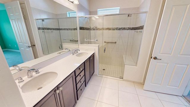 9828 SW Trumpet Tree Circle, Port St. Lucie, FL 34987