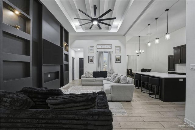 1737 E Pinnacle Drive, Edinburg, TX 78542