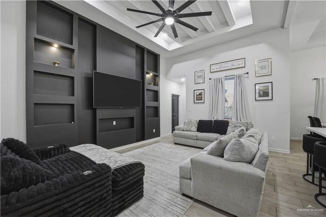 1737 E Pinnacle Drive, Edinburg, TX 78542