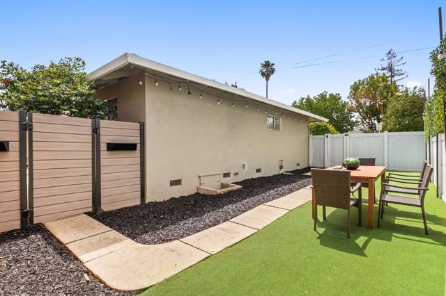 689 Bayport Avenue, San Carlos, CA 94070