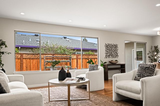 689 Bayport Avenue, San Carlos, CA 94070