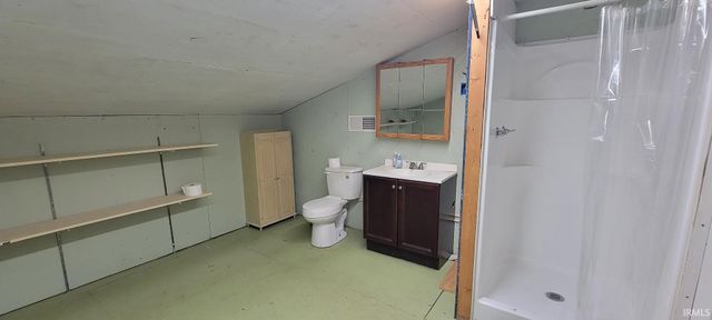 670 NW A Street, Linton, IN 47441