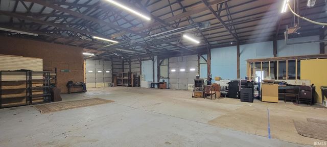 670 NW A Street, Linton, IN 47441