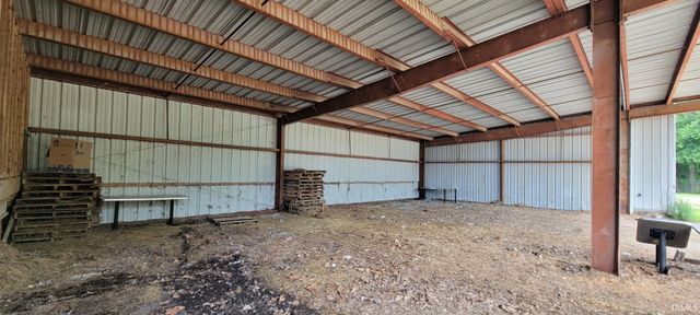 670 NW A Street, Linton, IN 47441