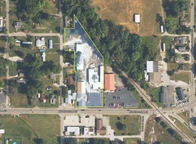 670 NW A Street, Linton, IN 47441