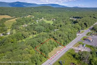 2951 Ny-32, Saugerties, NY 12477