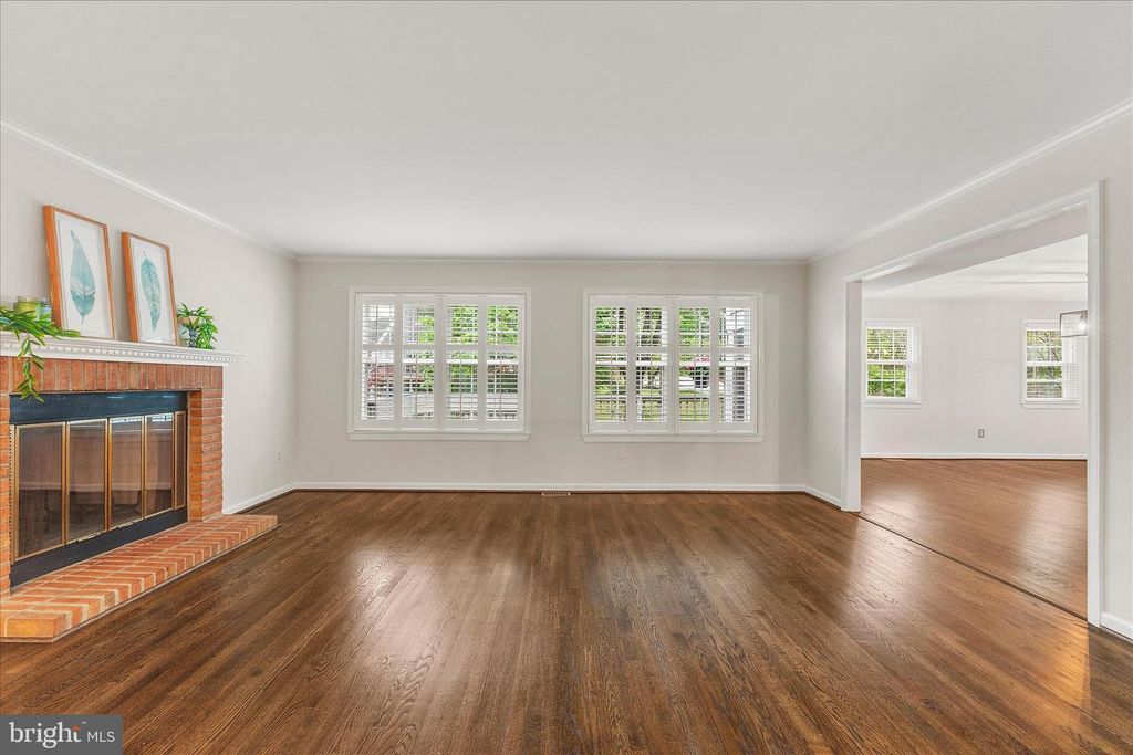 Image 13 of property listing at 12135 LITTLE PATUXENT PKWY, Columbia, MD 21044