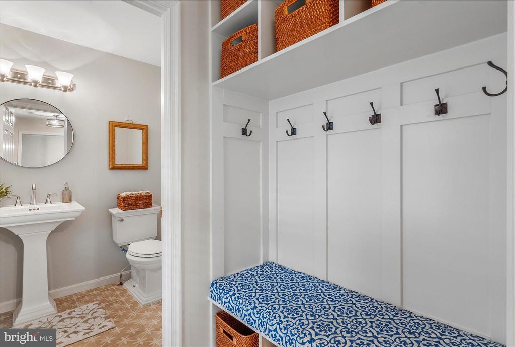 Image 21 of property listing at 12135 LITTLE PATUXENT PKWY, Columbia, MD 21044