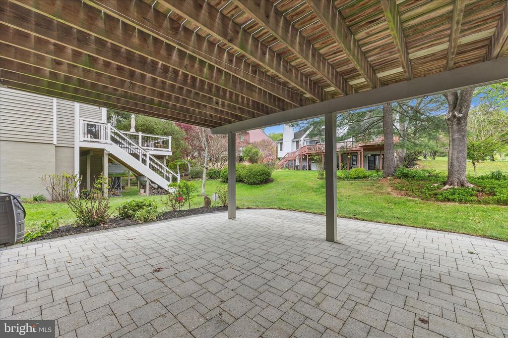 Image 39 of property listing at 12135 LITTLE PATUXENT PKWY, Columbia, MD 21044