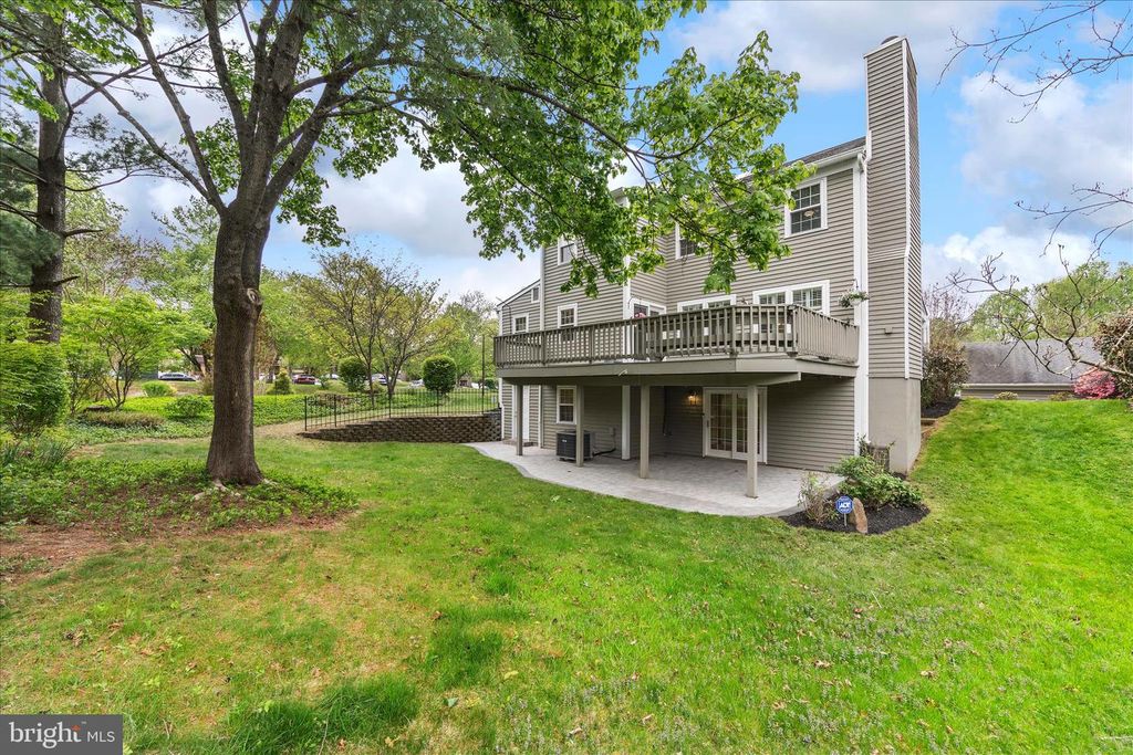 Image 45 of property listing at 12135 LITTLE PATUXENT PKWY, Columbia, MD 21044