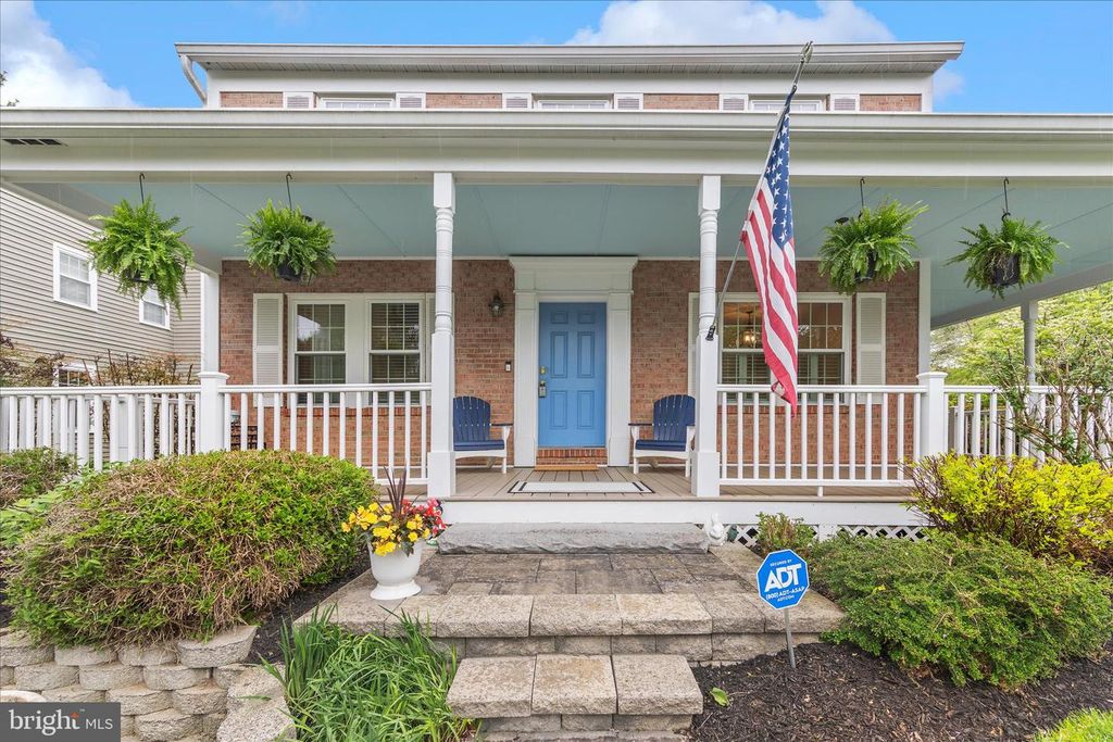 Image 5 of property listing at 12135 LITTLE PATUXENT PKWY, Columbia, MD 21044