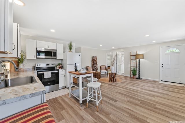85-050 Farrington Highway, Waianae, HI 96792