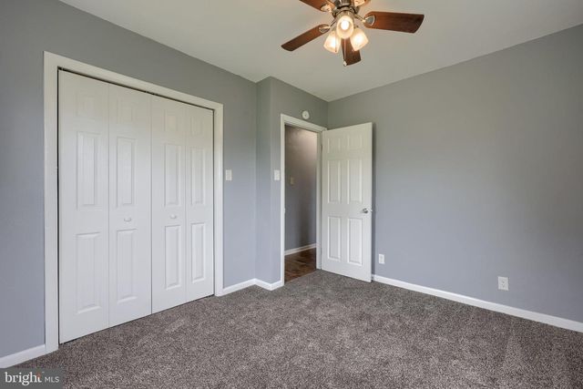 44 SPRINGVALE RD, Red Lion, PA 17356